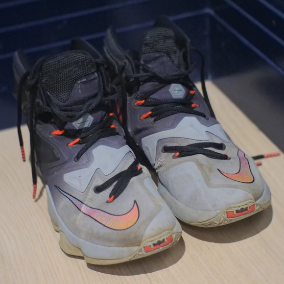 MEN NIKE LEBRON JAMES XIII BASKETBALL SHOES 9.5 - Picture 2 of 6
